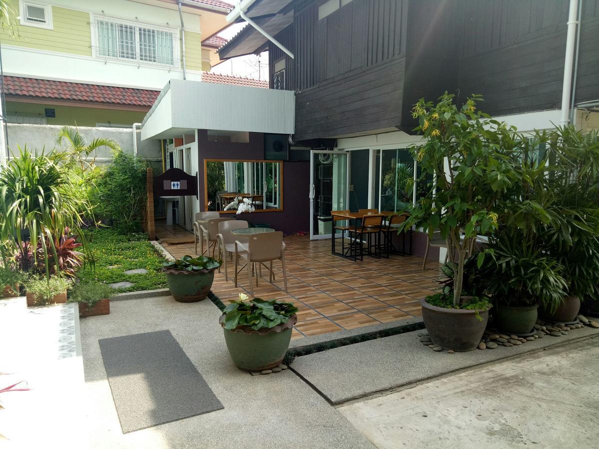 Baan Jaru Hotel Chiang Rai Exterior foto